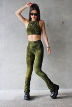 Bootcut pocket leggings in ‘Militant Mood’