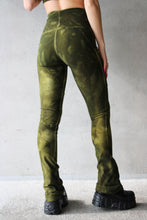 Bootcut pocket leggings in ‘Militant Mood’