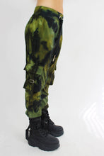 Cargo Pocket Joggers in ‘Moonlit Moss’ (medium)