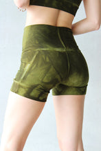Pocket Shorts in ‘Militant Mood’