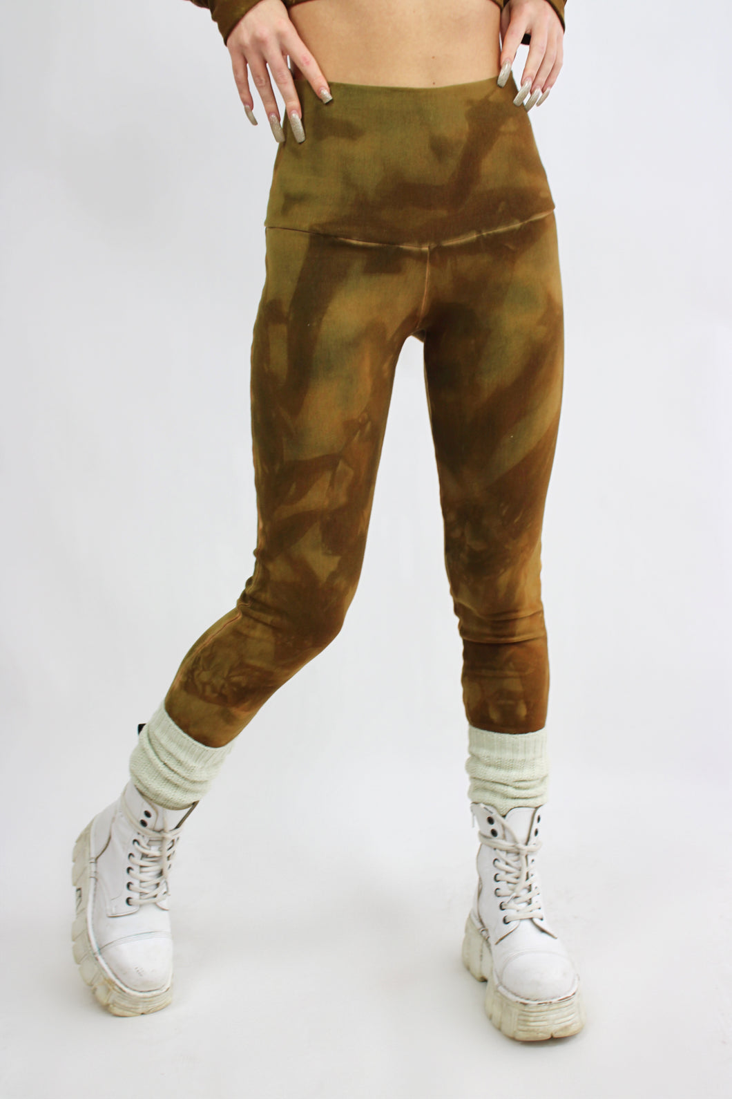 Essential Legging in Nutmeg