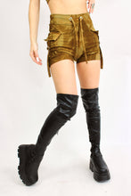 Cargo Pocket Shorts in Nutmeg