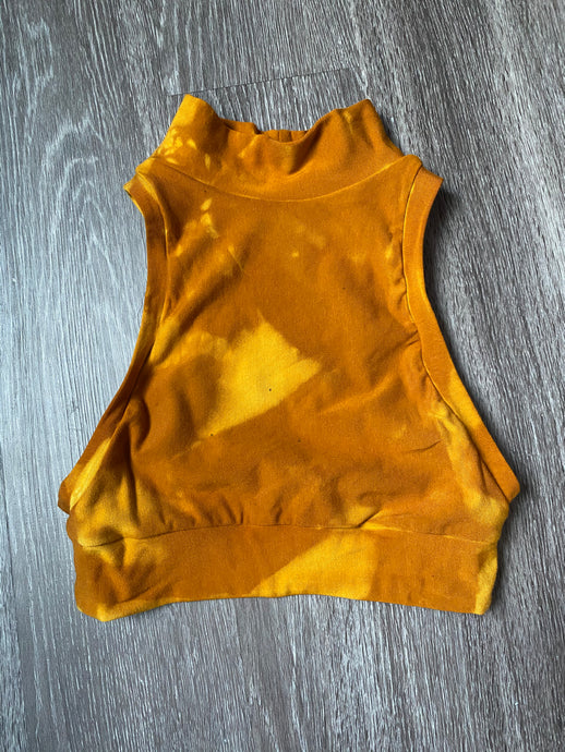 Manhattan crop top in golden hour (small)