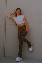 Bootcut pocket legging in Espresso