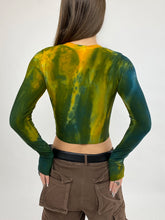 Light weight cropped long sleeve in ‘Serpentine’ (Small)