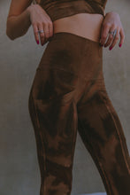 Essential Pocket Legging in Espresso