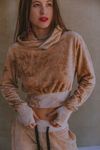 Velour Mogul Hoodie in Sand (xtra small)