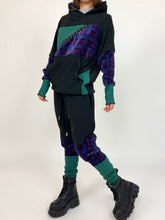 1/1 mogul hoodie (small)