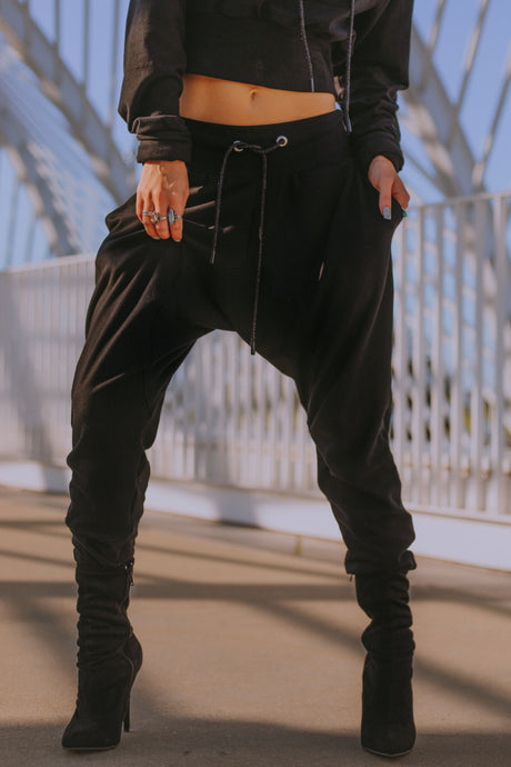 Black mogul joggers (XS)