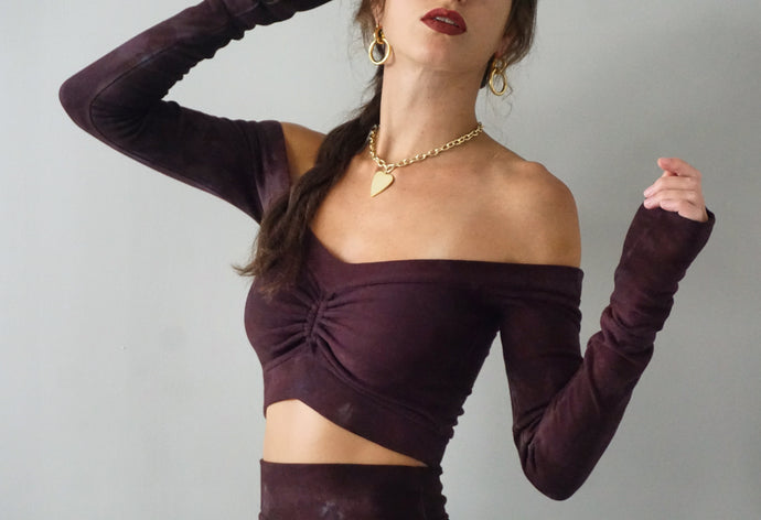 1 medium chocolatey brown purple equinox crop